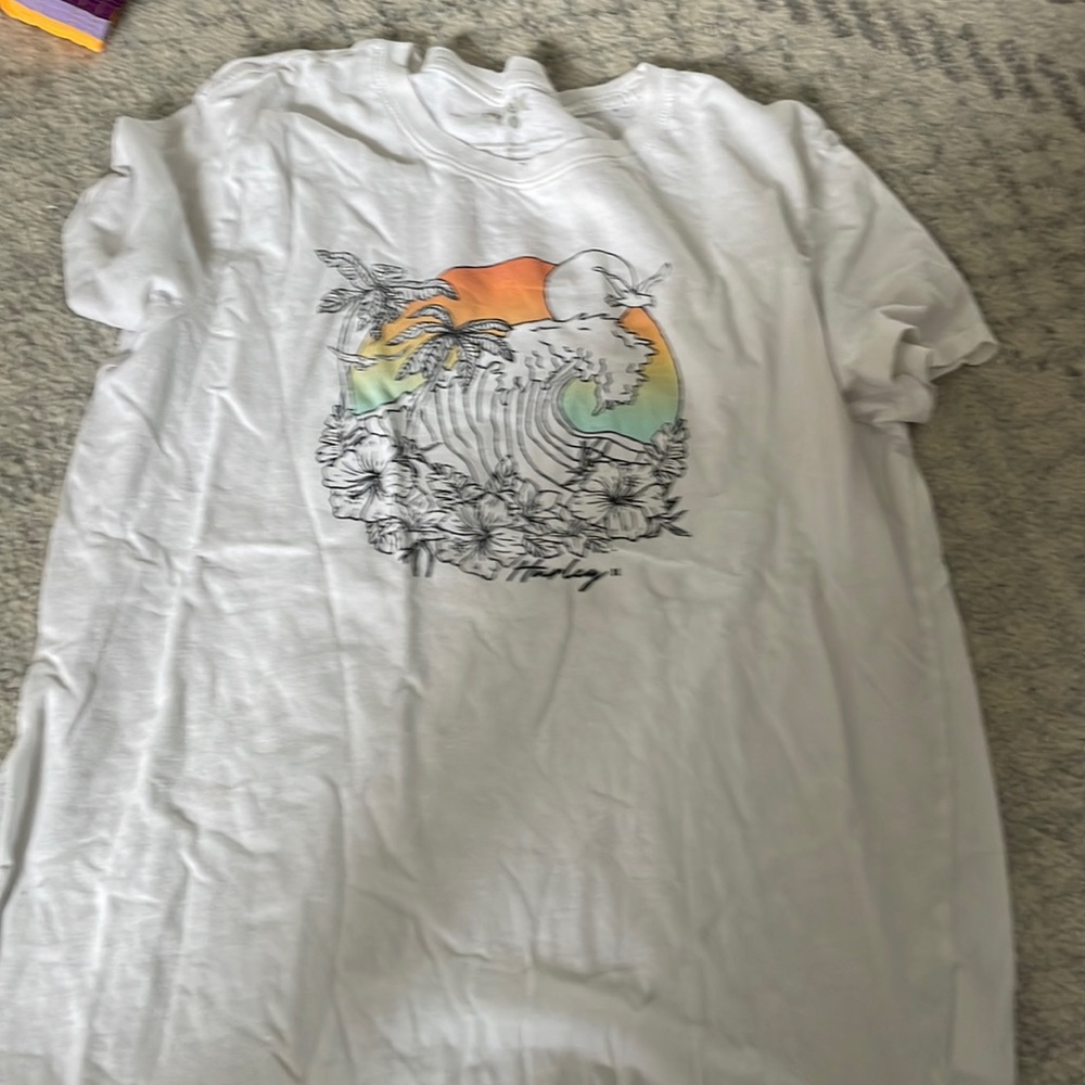 Hurley top
